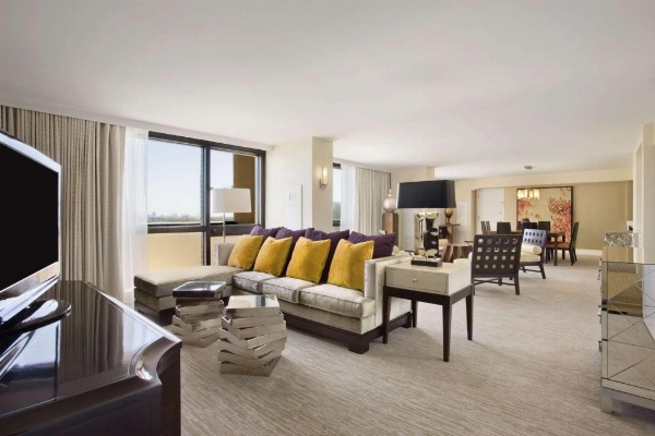 Hilton Miami Airport Blue Lagoon image 27